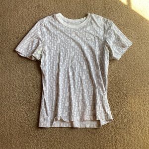 Nike t-shirt
